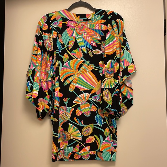 Trina Turk cover up - Picture 4 of 6